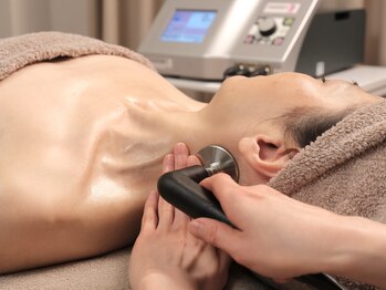 ヒヨタ(HiYoTa)/インディバ/首/ストレートネック