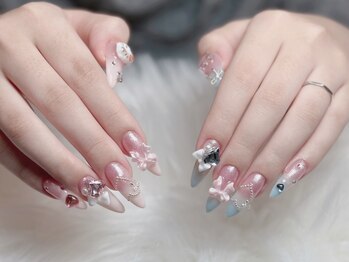 ジュリネイルスタジオ(Julli Nail Studio)/リボンネイル、キラキラ