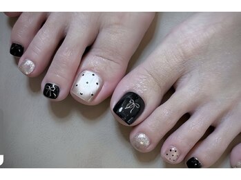 ユリナリタ(YuRi Narita)/