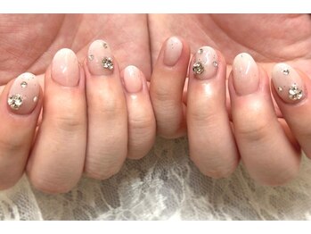 ネイルアンドアイラッシュスタジオ シュシュ(chouchou)の写真/持ち込み◎こだわり美フォルムで毎月のnailがおしゃれに♪全員パラジェルライセンス有◎enoi/フラッシュ
