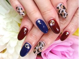 アニマル柄ネイル