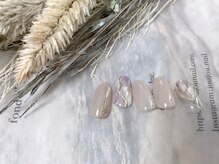 モグネイル(Mogunail)/8月定額B 大理石ネイル