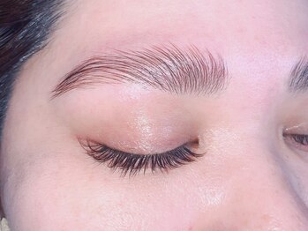 シーフルー(c-fleur)の写真/【話題☆美眉パーマハリウッドブロウリフト】お顔の印象を決める眉毛をプロの力で理想の形へ♪