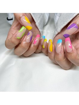 サロンドウイ(salon de OUI)/カラフルフレンチ