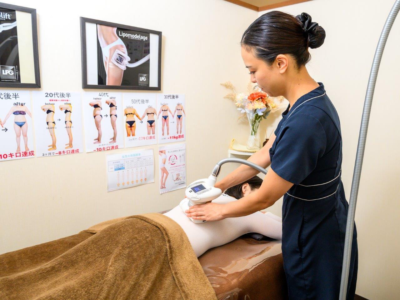 専門エステ店の本格美容超音波(全身用) 楽天市場】【P5倍!11.27 (木) 1:59まで】 美顔器 EMS 超音波 イオン