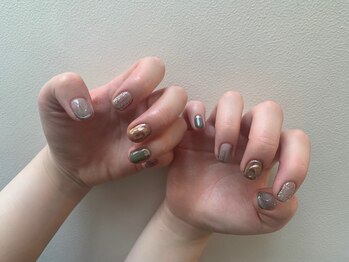 タクミ カルム TAKUMI CALME/グレーとシルバー