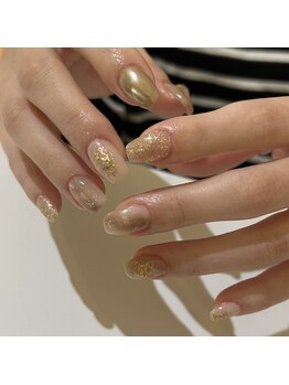 ゴールドニュアンスネイル