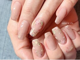 フラワー囲みラメグラデーション