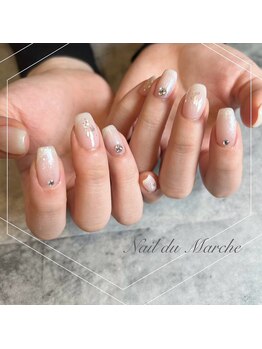 雪をイメージして冬ネイル☆