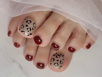 はあとねいる 岡崎駅前店の写真/《定額フットネイル¥4,400～》岡崎駅から徒歩8分の好立地☆300種類以上こだわり抜いたデザインを♪