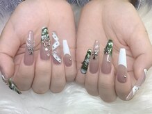 Hiyu Nail　【2月3日OPEN（予定）】の雰囲気（グリーンとホワイトの洗練アート）