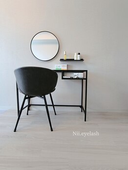 ニイアイラッシュ(Nii. eyelash)/大人女性の落ち着き空間