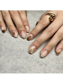 フレイズラピス(FRASE Lapis)/インク×落書きネイル