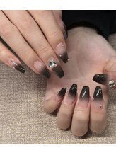 ベティーネイル(Betty)/