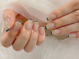 ラインフレンチネイル/星ネイル