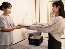 R-1ビューティーサロン 銀座/お部屋へご案内・お着替え