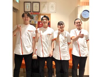 カラダファクトリー 北千住駅前店/北千住駅前店のスタッフです♪