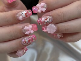 ピンクきらきらグラデネイル