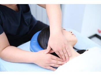 眼に特化した整体 アイケアLaBo 四条烏丸店【眼精疲労/視力低下/首肩こり】の写真/【慢性的な首/肩こりを解消】低周波アイケア+眼筋筋膜リリース80分10000円！老眼や視力低下にもオススメ♪