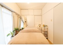 ロシュニ/プライベートサロン店内