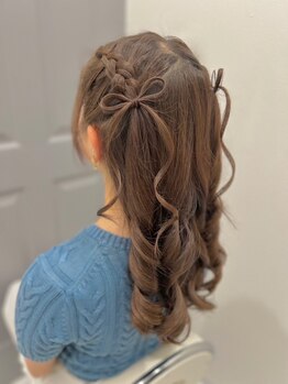 リシェル 原宿店(Ricel)の写真/《一日中崩れず、可愛いアレンジをキープ♪》シーンに合わせたスタイルに![原宿/韓国/ワンホン/ヘアセット]