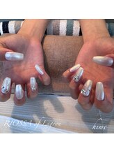 リオッサ オブ ラグーン(RIOSSA of Lagoon)/ホロｘパールホワイトｘビジュー