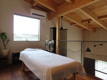 ソエルテ(SOELTE)の雰囲気（２階は施術スペース！吹き抜けでプライベートなのに開放感♪）