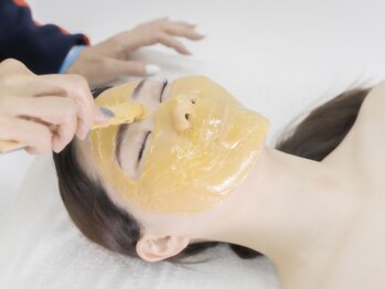 ディオーネ 東海店(Dione)の写真/《大人気★お肌のデトックス！》気になるムダ毛/毛穴汚れ等を除去して、美肌効果◎施術後のツヤ肌に感動！