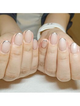 マニエネイル(mani e nail)/パールベージュ☆細フレンチ