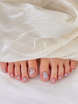 ジェイワイネイルサロン 鶴見(J Y Nail Salon)の写真/【全メニューにフットバス付き♪】フットワンカラ―￥5500、フット持ち込みOK、定額デザインもご用意◎