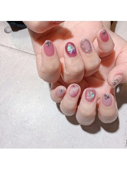 アティックネイルアトリエ(attic nail atelier)/アシメネイル★