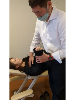 カイロプラクティック整体院 アムネ/◆施術写真