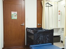 乳幼児が同伴の時には、ベビーベッドをご用意しています