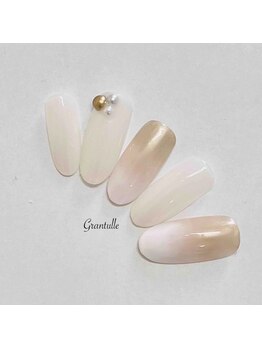 グランチュール(Grantulle)/ミラーグラデネイル