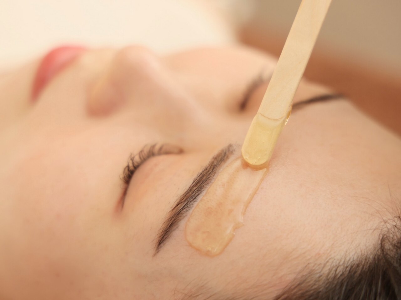 美眉毛アイブロウデザインWAX＋全顔フェイシャルWAX＋眉毛メイク仕上げ \7400