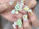 ゴテゴテ個性派ダックネイル