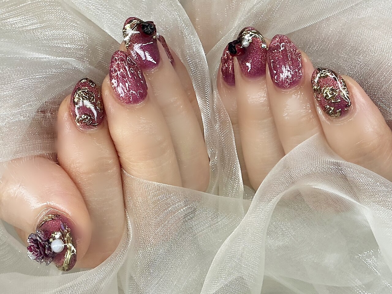 2025年-2026年冬トレンド】薔薇のネイルデザイン集｜人気順｜104ページ