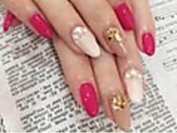 パールビジューネイル