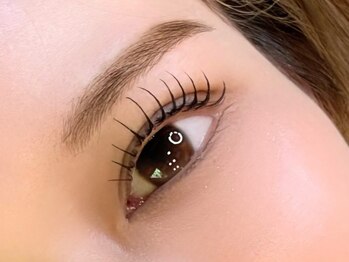 アステール(ASTER)の写真/韓国アイドル風束感まつ毛パーマ＊少ない本数からつけ放題まで、多彩なメニューをご用意しております☆