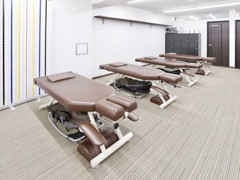 川越たいよう整骨院/施術ベッドは4台