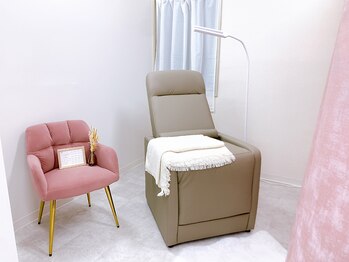 バンビッシュ 池袋東口店/店内左手前の個室