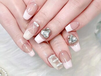 トレンドのバレエコアネイル◎