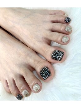 サララ(SALALA)/フットネイル♪