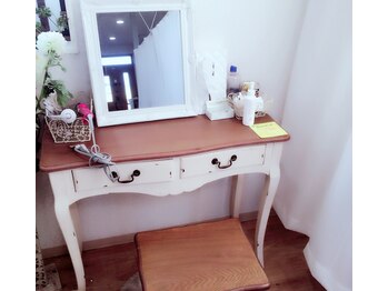 ビューティーサロン ココ多治見店(Beauty salon COCO)/メイクペースございます。