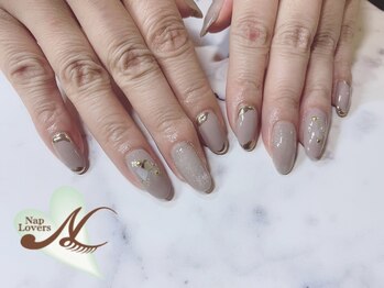 ナップ ラバーズ(Nap Lovers)/マグネット×シェルネイル