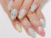 リル(RIRU)/花火ネイル