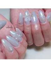 サロン ウル(salon ulu)/話題のホワイトミラーネイル☆