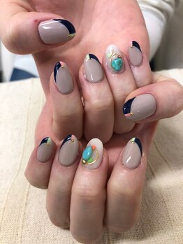 ネイル ミークス(NAIL meeks)/変形フレンチネイル