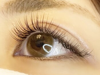 シャルム 南新町(charme)の写真/「モチが違う」マツエクならLED！独自の最新技術と、プロの丁寧な施術で長期間美しさをキープ♪