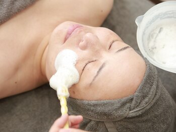 ユラネス(YuranesS)/フェイシャル(デコルテ含む)